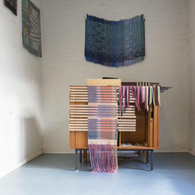 Kontorhulen. Installation af Astrid Skibsted og Clare Judith Lubell. Foto Birgitte Munk